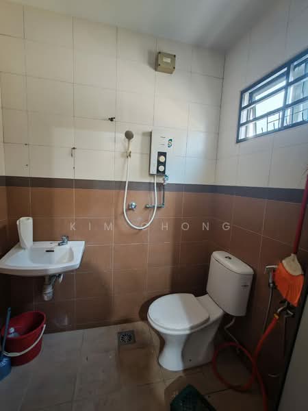 Terraced House for Sale in Bandar Botanic (Klang) - Kim Chong - Bathroom - PropertyGuru.com.my