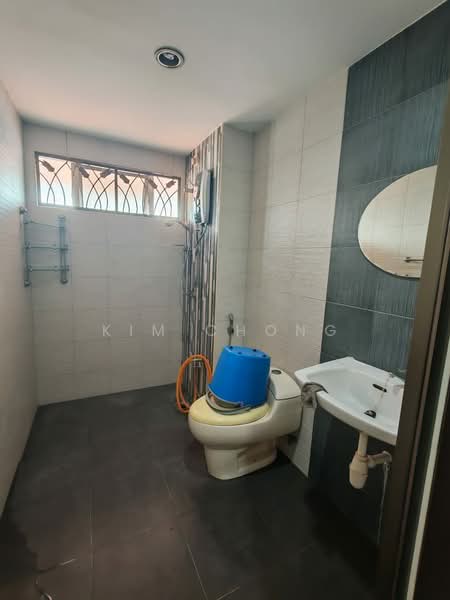 Terraced House for Sale in Bandar Botanic (Klang) - Kim Chong - Bathroom - PropertyGuru.com.my