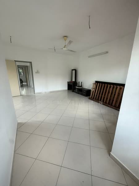 2.5-storey Terraced House for Sale in Klang (Selangor) - Jimmy Tan - Living Room - PropertyGuru.com.my