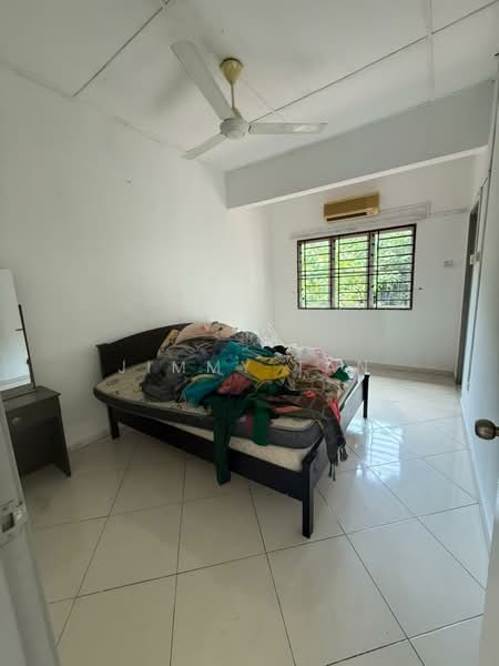 2.5-storey Terraced House for Sale in Klang (Selangor) - Jimmy Tan - Bedroom - PropertyGuru.com.my