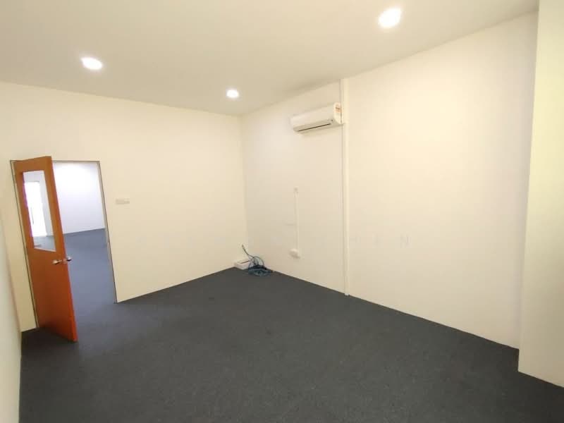 Kedai untuk Disewa di Taman Mount Austin (Tebrau) - Herman Chen - Interior - PropertyGuru.com.my