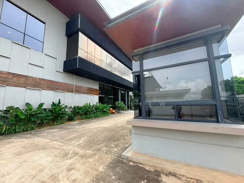Factory for Sale in Senai (Kulai) - Tom Chiew - Exterior - PropertyGuru.com.my