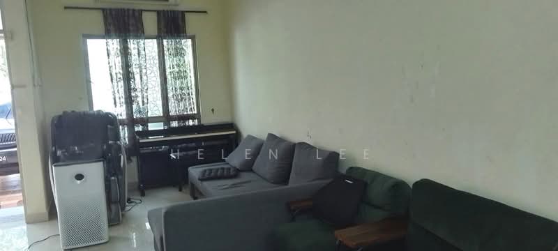 2-storey Terraced House for Sale in Taman Damansara Aliff (Tampoi) - Helen Lee - Living Room - PropertyGuru.com.my
