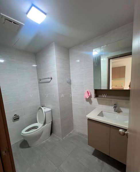 Servis Apartment untuk Disewa di Baron Residence @ Lake City - Vivian Tew - Bathroom - PropertyGuru.com.my