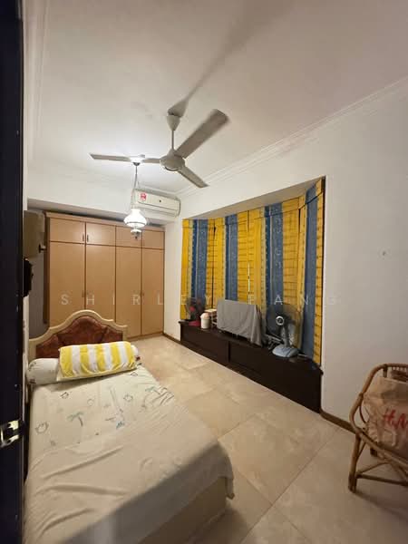 Rumah Berkembar untuk Dijual di Taman Pelangi (Johor Bahru) - Shirley Pang - Bedroom - PropertyGuru.com.my