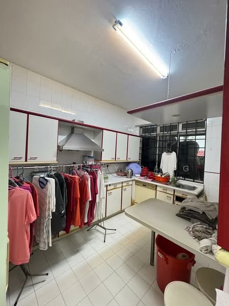 Rumah Berkembar untuk Dijual di Taman Pelangi (Johor Bahru) - Shirley Pang - Kitchen - PropertyGuru.com.my