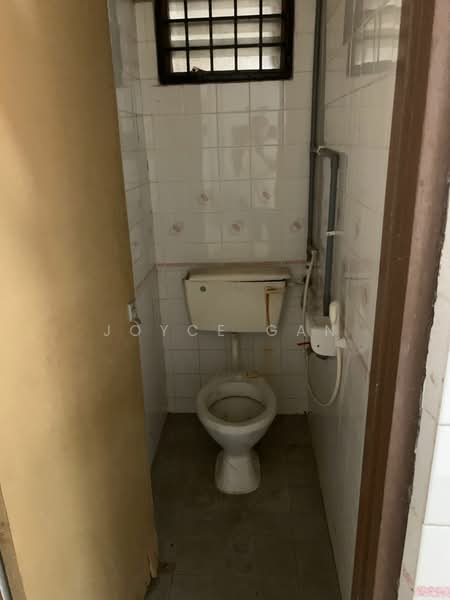 Kilang untuk Disewa di Taman Mount Austin (Tebrau) - Joyce Gan - Bathroom - PropertyGuru.com.my