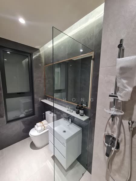 Kondominium untuk Dijual di Aurum Residence - FM Hong - Bathroom - PropertyGuru.com.my