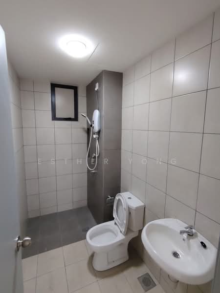 Kediaman Servis untuk Dijual di MIRA at Shorea Park - Esther Yong - Bathroom - PropertyGuru.com.my