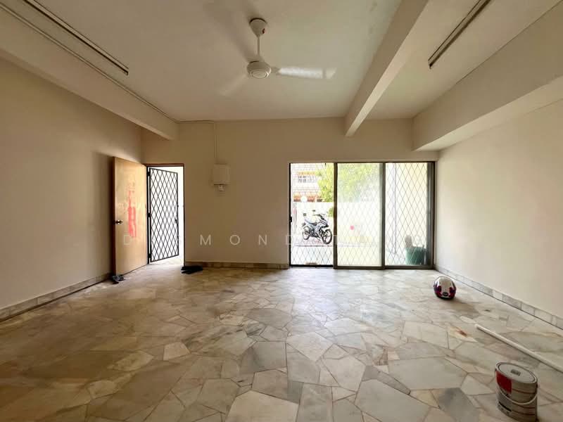 Terraced House for Rent in Taman Kok Lian (Jalan Kuching) - Desmond Tang - Living Room - PropertyGuru.com.my