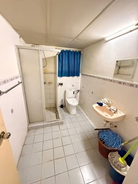 Kondominium untuk Dijual di Venice Hill - Jimmy Leong - Bathroom - PropertyGuru.com.my