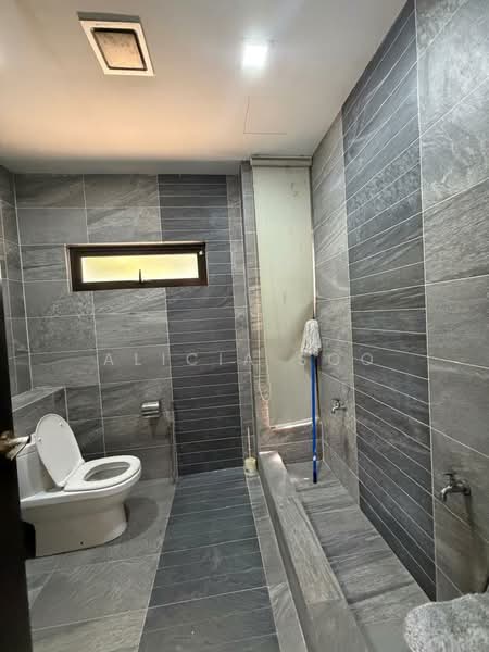 Bungalow House for Sale in Bukit Rahman Putra (Sungai Buloh) - Alicia Soo - Bathroom - PropertyGuru.com.my