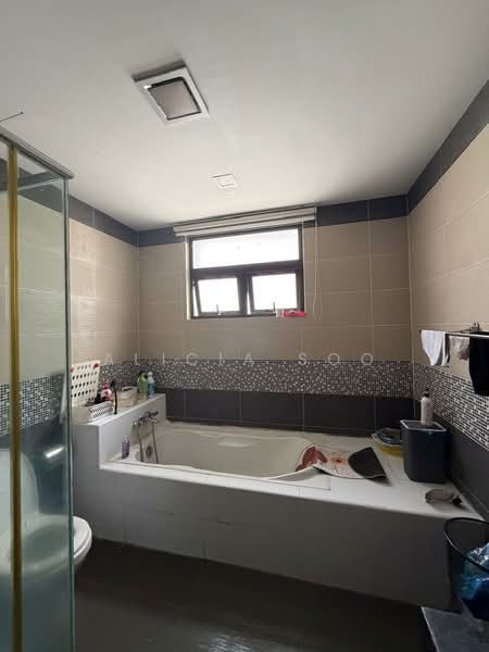 Bungalow House for Sale in Bukit Rahman Putra (Sungai Buloh) - Alicia Soo - Bathroom - PropertyGuru.com.my