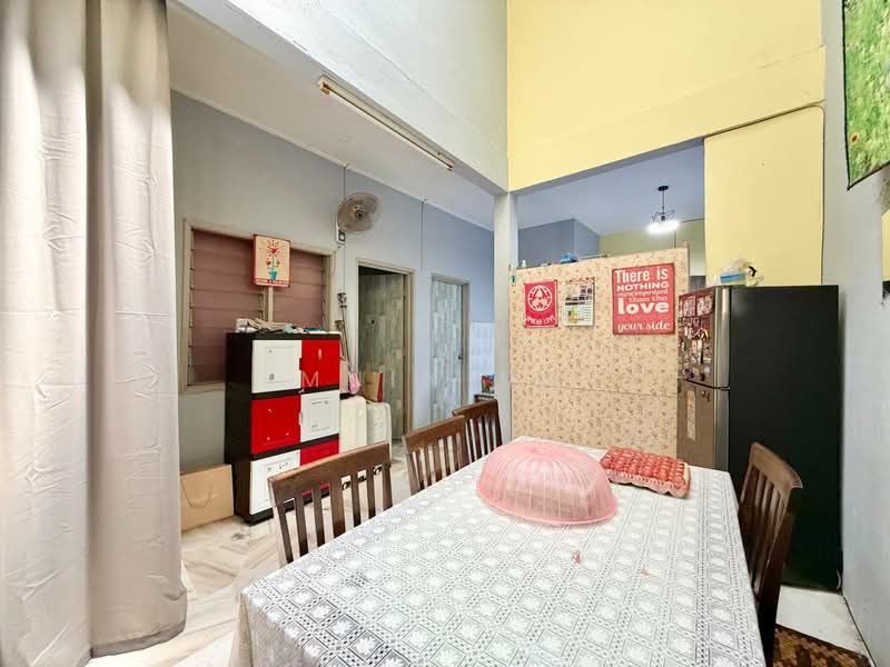 Rumah Teres 1-Tingkat untuk Dijual di Bandar Tasik Puteri (Rawang) - Muin Mn - Dining Room - PropertyGuru.com.my