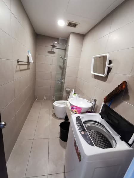 Service Residence for Rent at D'Latour - Jan Hiew - Bathroom - PropertyGuru.com.my