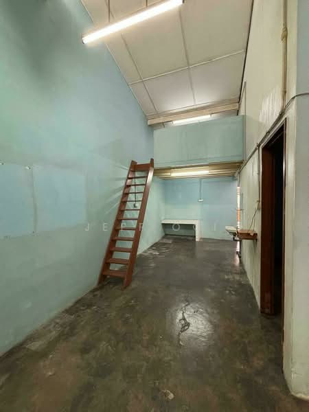 1-storey Terraced House for Sale in Bukit Gedung (Bayan Baru) - Jeff Ooi - Interior - PropertyGuru.com.my