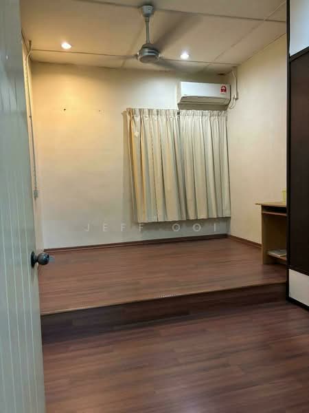 1-storey Terraced House for Sale in Bukit Gedung (Bayan Baru) - Jeff Ooi - Interior - PropertyGuru.com.my