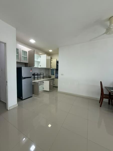 Condominium for Rent at Scenaria @ North Kiara Hills - Bill Lim - Kitchen - PropertyGuru.com.my