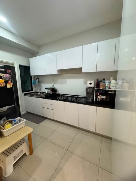 Servis Apartment untuk Dijual di Molek Regency - Joey Chin - PropertyGuru.com.my