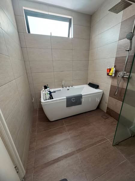 Servis Apartment untuk Dijual di Molek Regency - Joey Chin - PropertyGuru.com.my