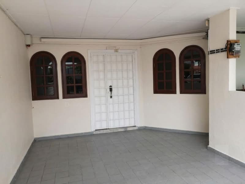 Townhouse for Sale in Taman Megah Emas (Petaling Jaya) - Danny Chan - Entrance - PropertyGuru.com.my