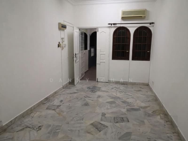 Townhouse for Sale in Taman Megah Emas (Petaling Jaya) - Danny Chan - Living Room - PropertyGuru.com.my