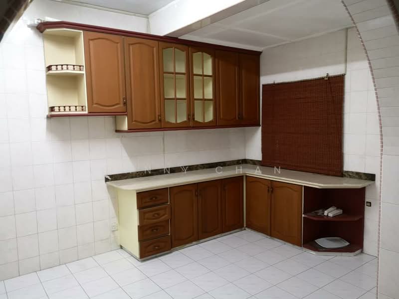 Townhouse for Sale in Taman Megah Emas (Petaling Jaya) - Danny Chan - Kitchen - PropertyGuru.com.my