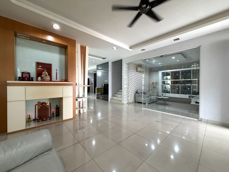 Rumah Berkembar untuk Dijual di Bandar Botanic (Klang) - Tony Ngan - Living Room - PropertyGuru.com.my