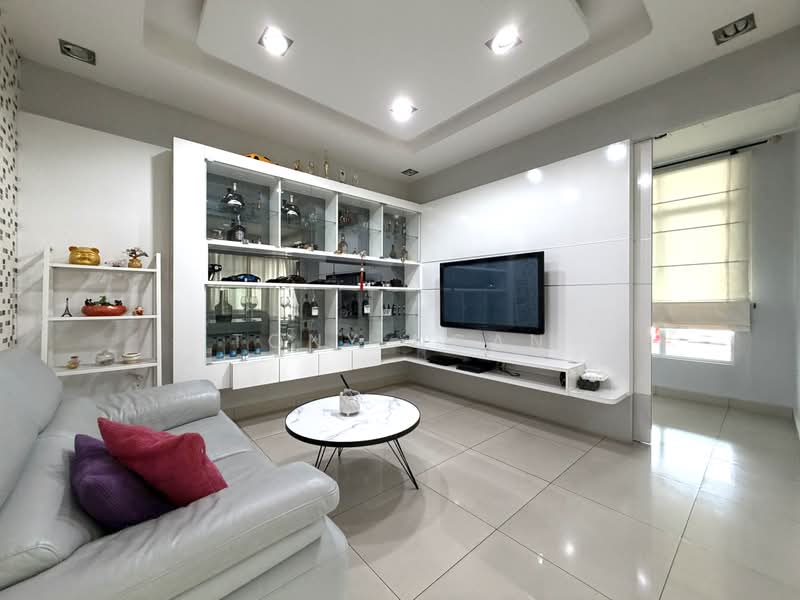 Rumah Berkembar untuk Dijual di Bandar Botanic (Klang) - Tony Ngan - Living Room - PropertyGuru.com.my