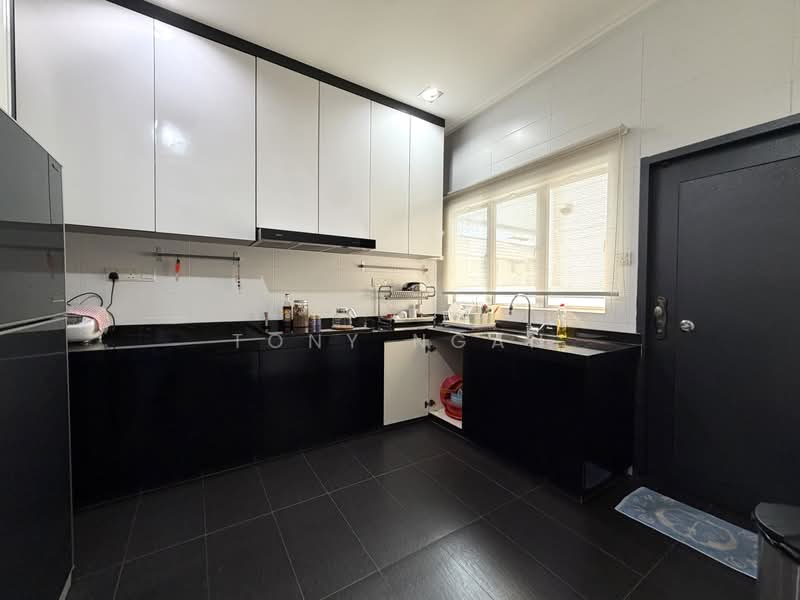 Rumah Berkembar untuk Dijual di Bandar Botanic (Klang) - Tony Ngan - Kitchen - PropertyGuru.com.my