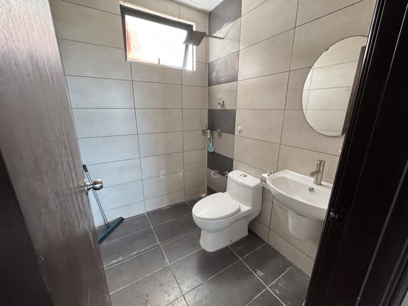 Servis Apartment untuk Dijual di Molek Regency - Joey Chin - PropertyGuru.com.my