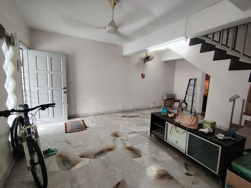 Rumah Teres 2-Tingkat untuk Dijual di Bandar Menjalara (Kuala Lumpur) - Tien Ee Yap - Living Room - PropertyGuru.com.my