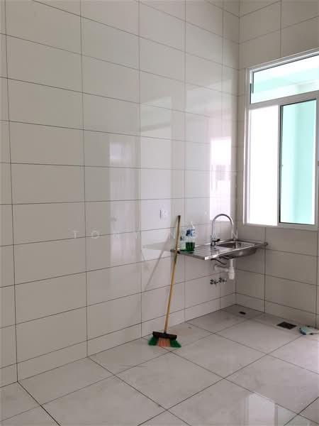 Semi-Detached House for Sale in Ambang Botanic (Klang) - Tony Ngan - Kitchen - PropertyGuru.com.my