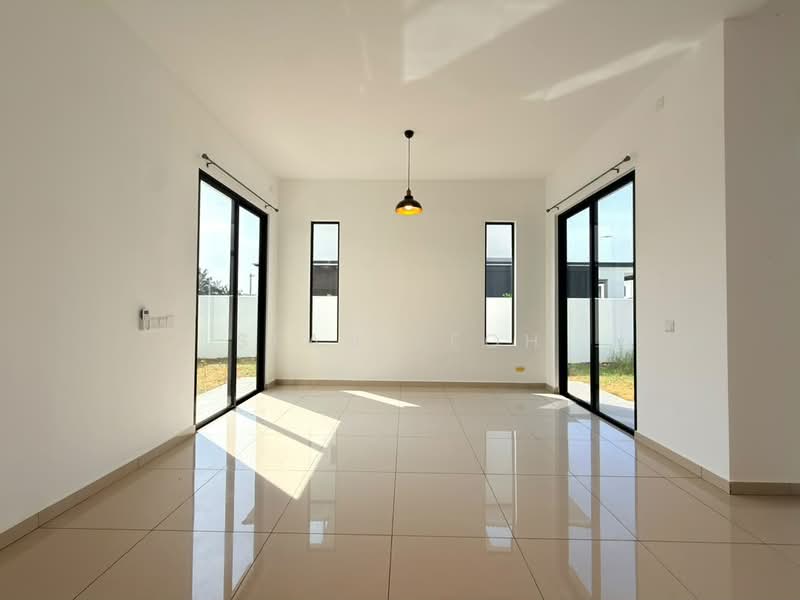 Cluster House for Rent in Eco Botanic (Iskandar Puteri (Nusajaya)) - Sean Yeoh - Living Room - PropertyGuru.com.my
