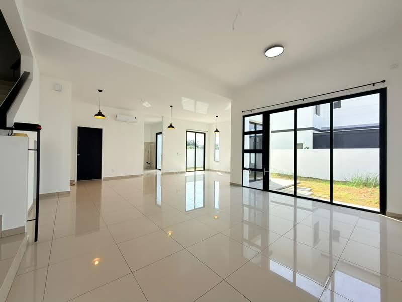 Cluster House for Rent in Eco Botanic (Iskandar Puteri (Nusajaya)) - Sean Yeoh - Living Room - PropertyGuru.com.my