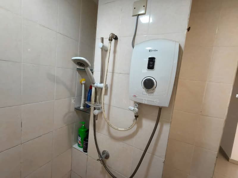 Condominium for Sale at Aman Heights Condominium - Kelvin Ng - Bathroom - PropertyGuru.com.my