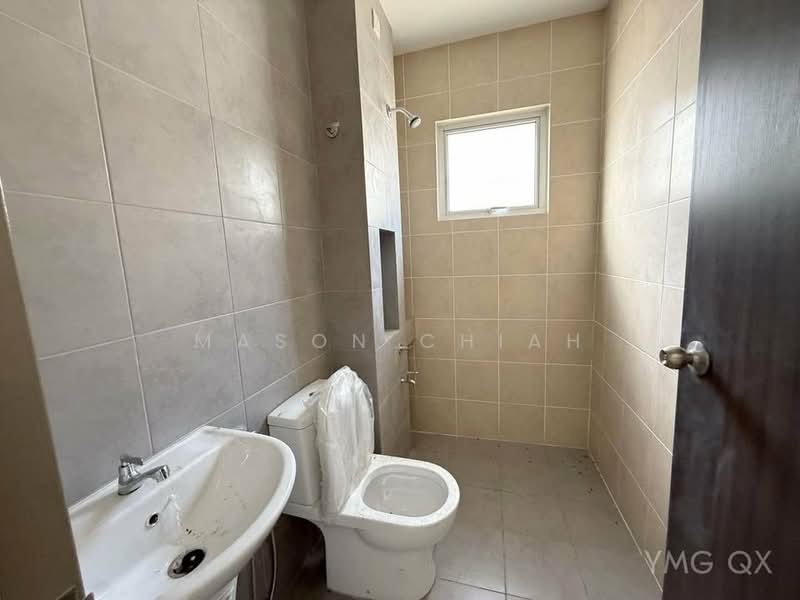 Rumah Teres 2-Tingkat untuk Dijual di Kota Bayuemas (Klang) - Mason Chiah - Bathroom - PropertyGuru.com.my