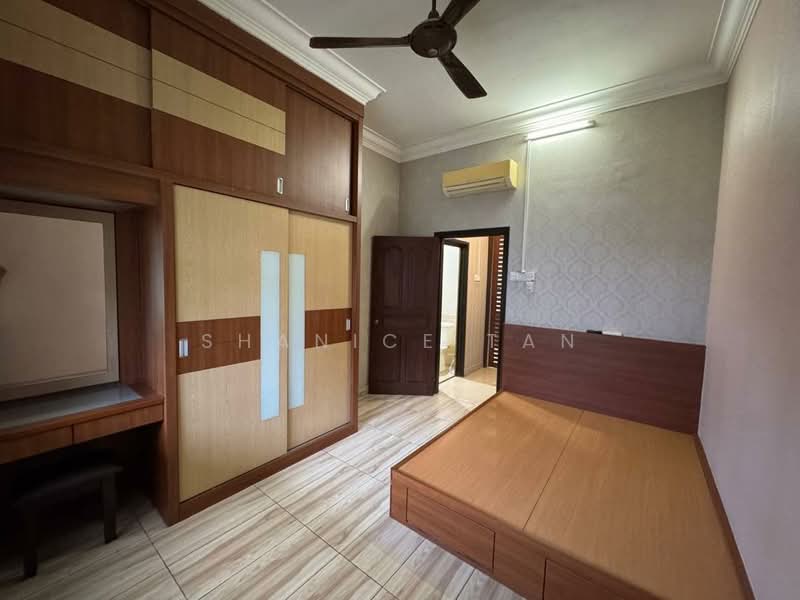 Semi-Detached House for Sale in Taman Impian Emas (Skudai) - Shanice Tan - Bedroom - PropertyGuru.com.my