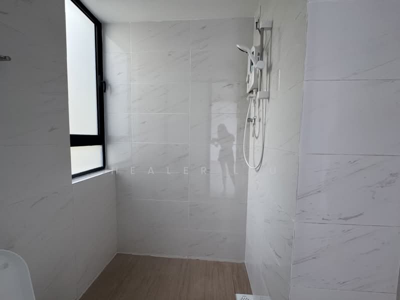 Kediaman Servis untuk Dijual di Country Garden Central Park - Healer Lau - PropertyGuru.com.my