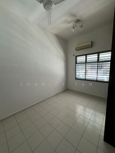 Pangsapuri untuk Dijual di Villa Krystal Apartment - Shanice Tan - Interior - PropertyGuru.com.my