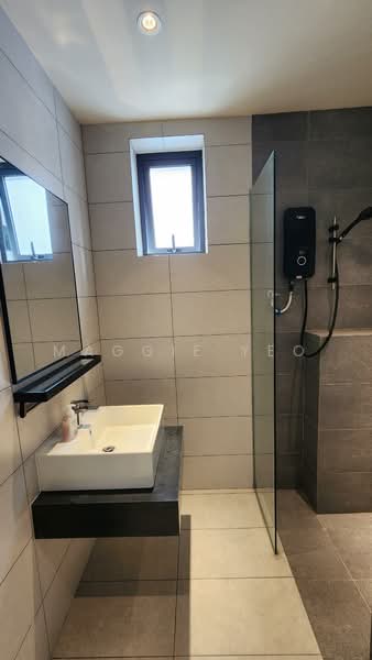 Servis Apartment untuk Disewa di The Era @ Duta North - Maggie Yeo - Bathroom - PropertyGuru.com.my