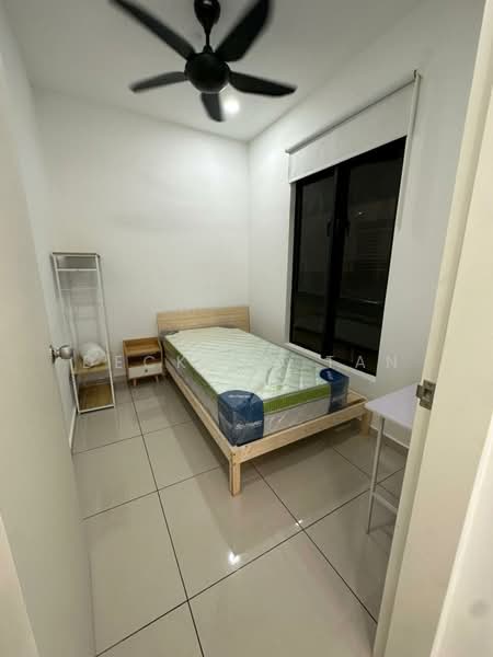 Service Residence for Sale at Kenwingston Avenue - Deckson Tan - Bedroom - PropertyGuru.com.my
