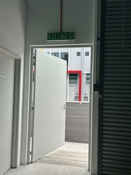 Terrace Factory for Rent in Batu Caves (Selangor) - Cyrus Soon - Entrance - PropertyGuru.com.my