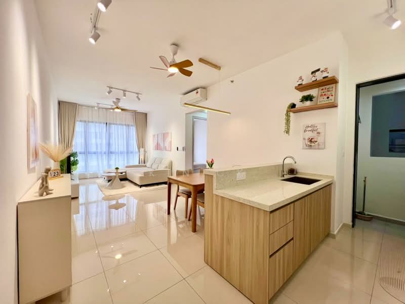 Servis Apartment untuk Disewa di Residensi Sunway Belfield - Kin CK - Living Room - PropertyGuru.com.my