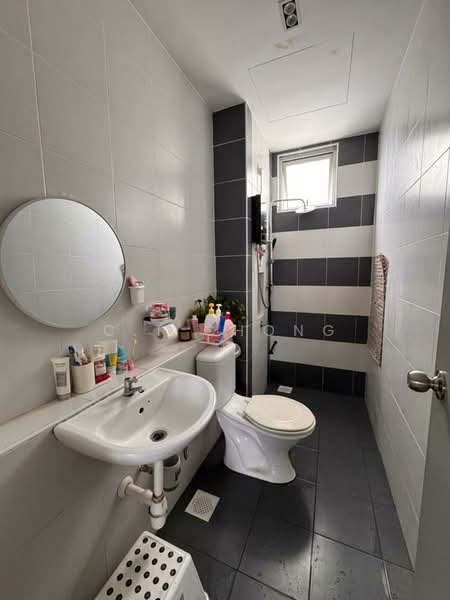 Pangsapuri untuk Dijual di Camellia Residence - C.T Chong - Bathroom - PropertyGuru.com.my