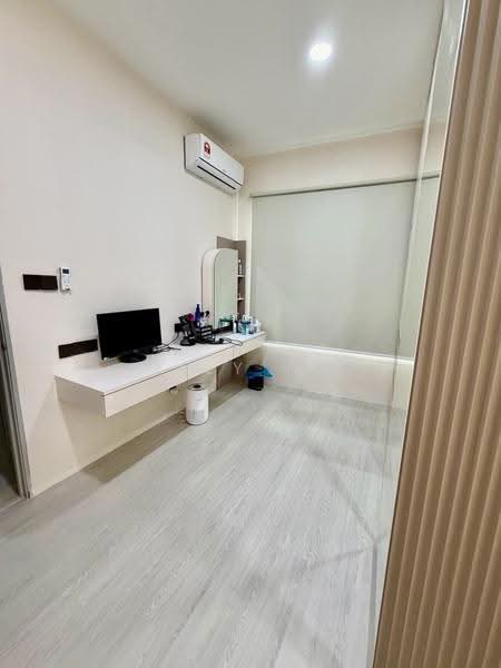 Kediaman Servis untuk Dijual di Gem Suites - Lily Ng - PropertyGuru.com.my