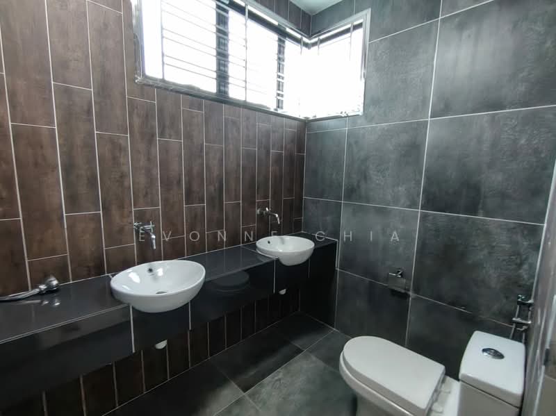 Terraced House for Rent in Bandar Putra (Kulai) - Evonne Chia - Bathroom - PropertyGuru.com.my