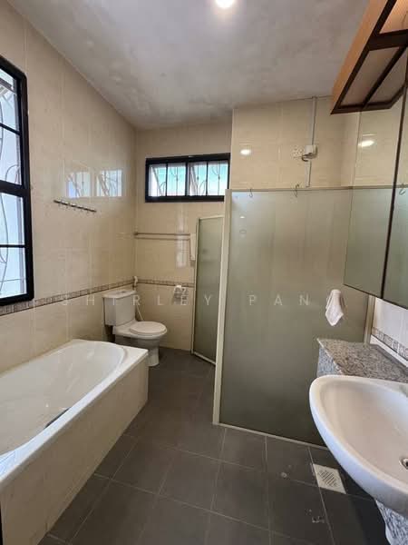 Semi-Detached House for Sale in Taman Impian Emas (Skudai) - Shirley Pang - Bathroom - PropertyGuru.com.my