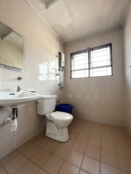 Terraced House for Sale in Bandar Botanic (Klang) - Tony Ngan - Bathroom - PropertyGuru.com.my