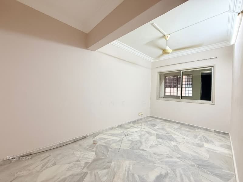 Rumah Teres 2 Tingkat untuk Dijual di Bandar Country Homes (Rawang) - Eugene Goh - Ground Floor Room (4th Bedroom) - Extend - PropertyGuru.com.my